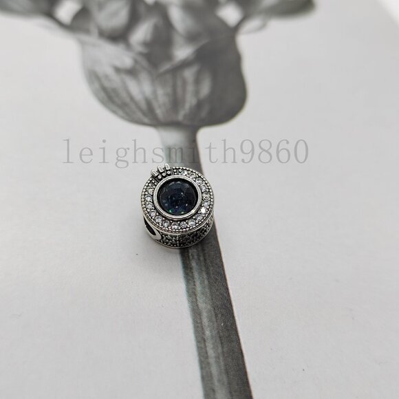 Pandora Sparkling Blue Crown O charm - Picture 6 of 6